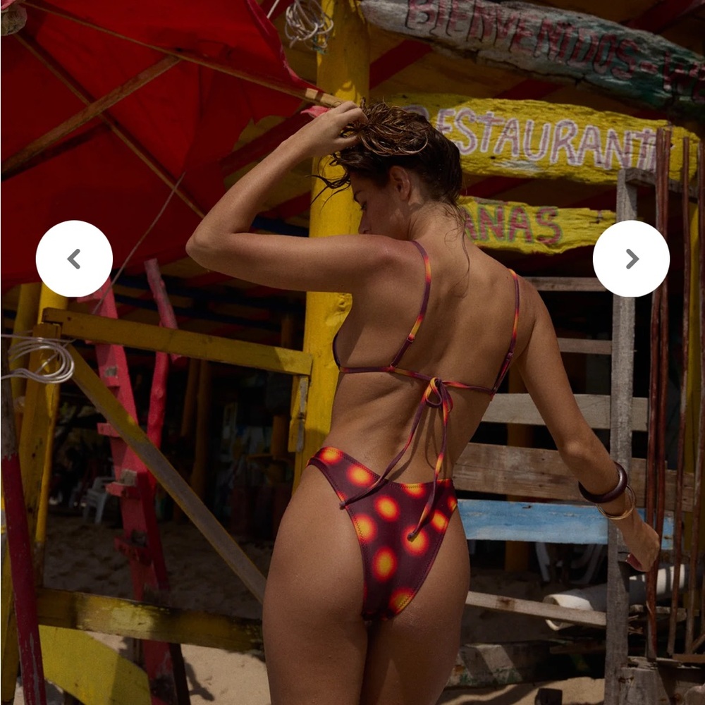 Loleia Swim Playa Blanca Glow Burgundy - Shoulder Top and Scrunchie Bottoms - Picture 4 of 12